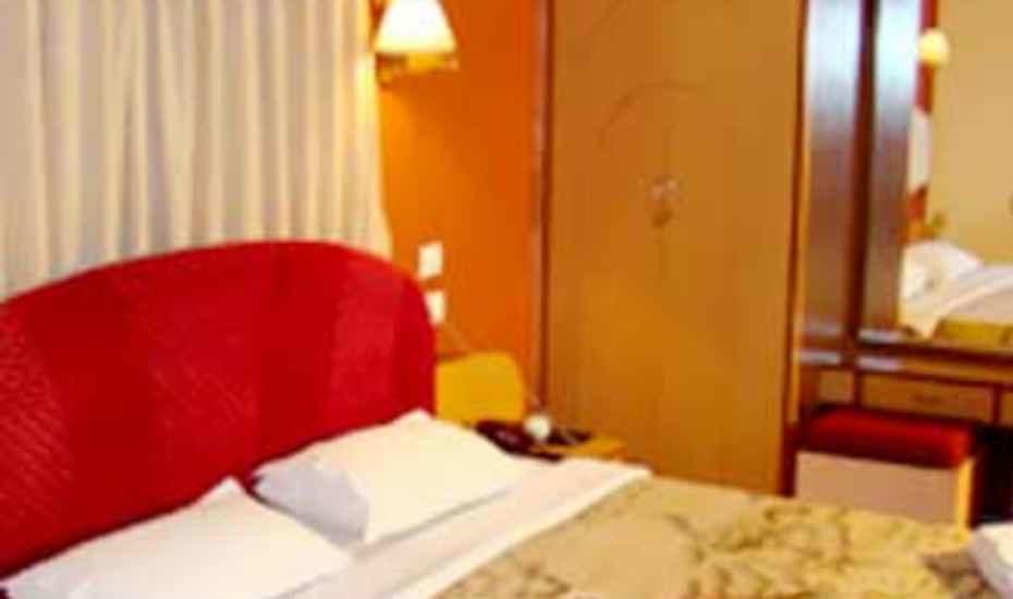 Hotel Dream Land Phulbani Екстер'єр фото